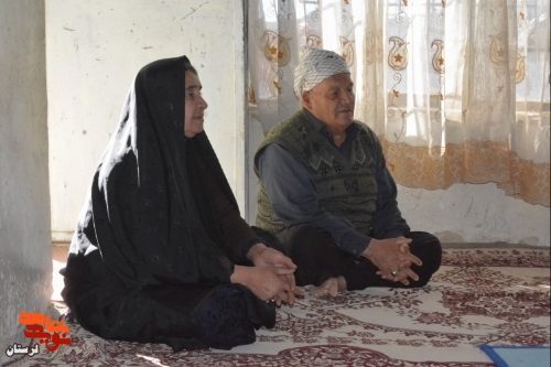گزارش تصویری/دیدار مدیرکل بنیاد شهید لرستان با جمعی از خانواده شهدا و ایثارگران