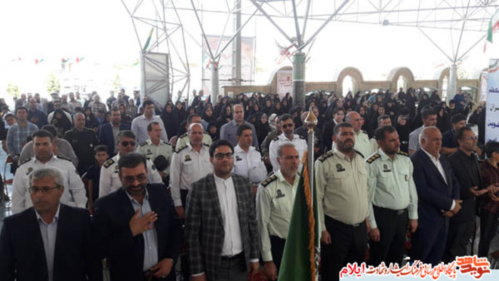 مراسم مهمانی لاله ها در گلزار شهدای علی صالح (ع) استان ایلام