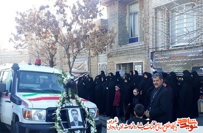 تشییع پیکر پاک سه سرباز شهید گمنام امام زمان(عج) تشییع پیکر پاک سه سرباز شهید گمنام امام زمان(عج)