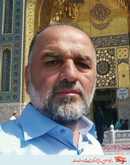 شهید املاکی قبل از عملیات خیبر گزارش شناسایی را به محسن رضایی ارائه داده بود شهید املاکی قبل از عملیات خیبر گزارش شناسایی را به محسن رضایی ارائه داده بود