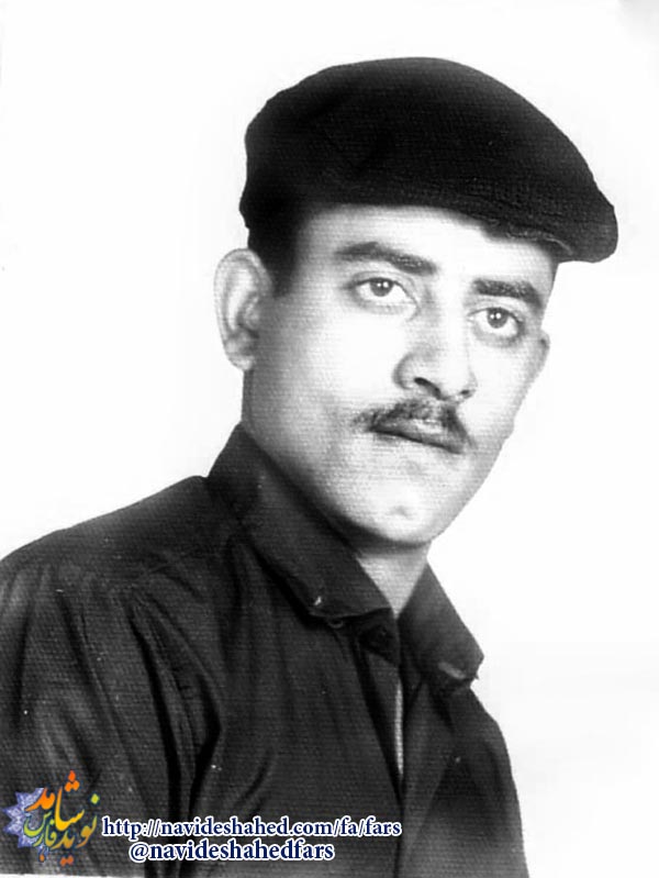 اين عکس را براي حجله ي شهادتم گرفته ام/ شهيد هوشنگ منوچهري اين عکس را براي حجله ي شهادتم گرفته ام/ شهيد هوشنگ منوچهري