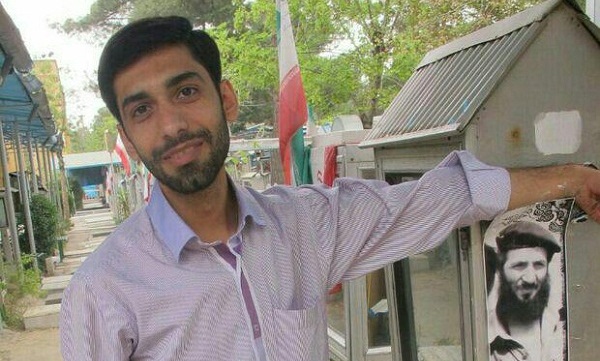تجدید میثاق تهرانیها با شهید «امرایی» در گلزار شهدای تهران تجدید میثاق تهرانیها با شهید «امرایی» در گلزار شهدای تهران