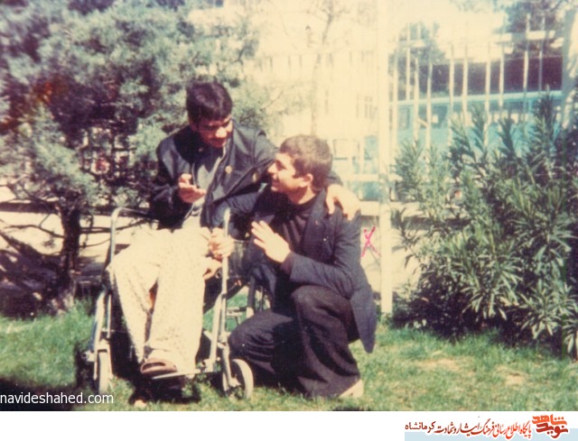 برادرانم! با ایثار و از خود گذشتگی در هر مصیبتی میدان را خالی نکنید
