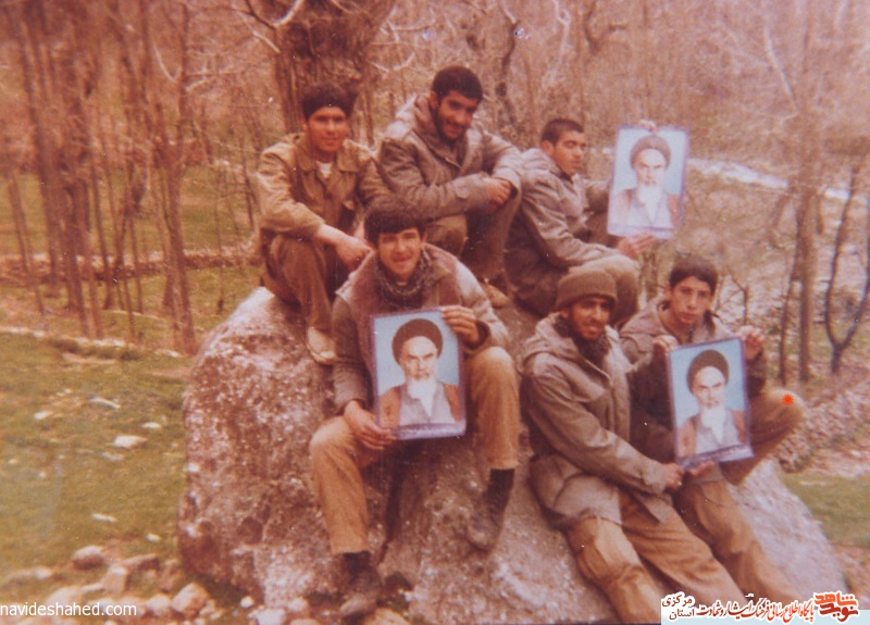 شهیدی که وصیت کرد با لباس بسیج به خاک سپرده شود شهیدی که وصیت کرد با لباس بسیج به خاک سپرده شود