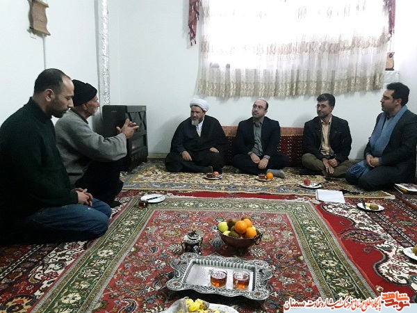 دیدار با خانواده دو شهید گرانقدر مهدیشهر دیدار با خانواده دو شهید گرانقدر مهدیشهر