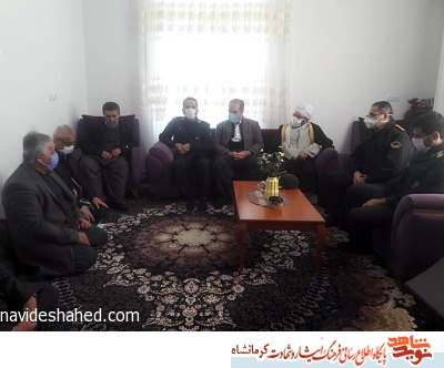 خانواده های شهدا، جانبازان و ایثارگران پرچم داران ترویج فرهنگ، ایثار و معنویت در جامعه اسلامی هستند