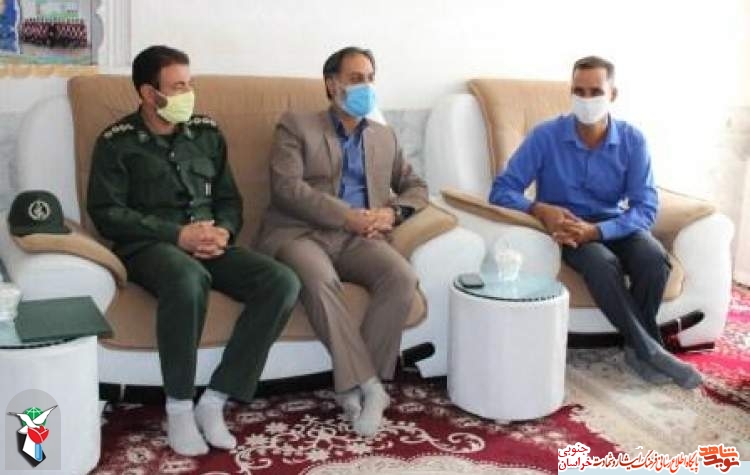 دیدار با خانواده شهدا ،جانبازان و ایثارگران مایه افتخار است دیدار با خانواده شهدا ،جانبازان و ایثارگران مایه افتخار است