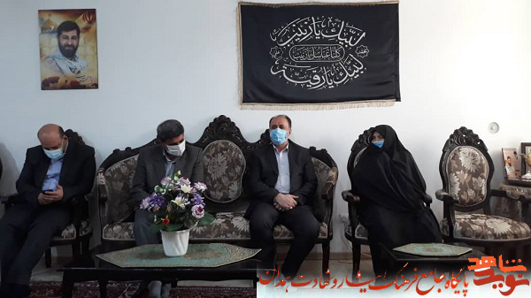 مجید صفدریان با خانوادههای شهدا دیدار کرد مجید صفدریان با خانوادههای شهدا دیدار کرد