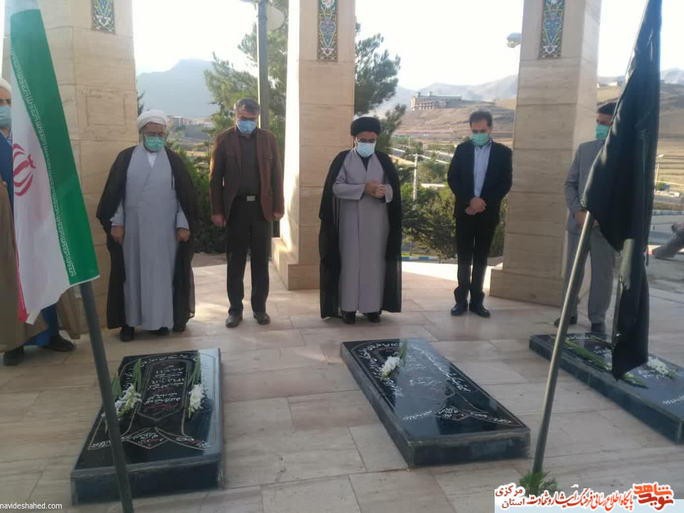 به مناسبت هفته دولت گلزار شهدای گمنام تفرش گلباران شد