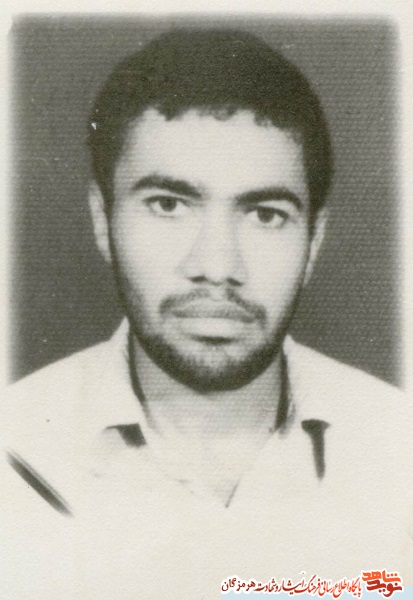 کارمندی که بارها در جبهه شیمیایی شد کارمندی که بارها در جبهه شیمیایی شد