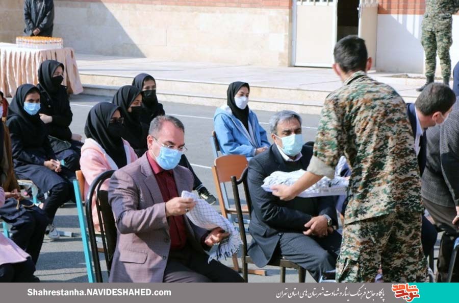 زنگ ایثار و شهادت در مدرسه‌ی پروفسور رزاقیِ روستای قمصر نواخته شد