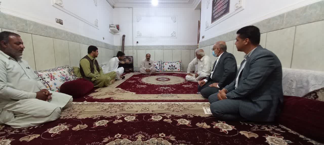از برکت خون شهداست که از نعمت انقلاب برخورداریم