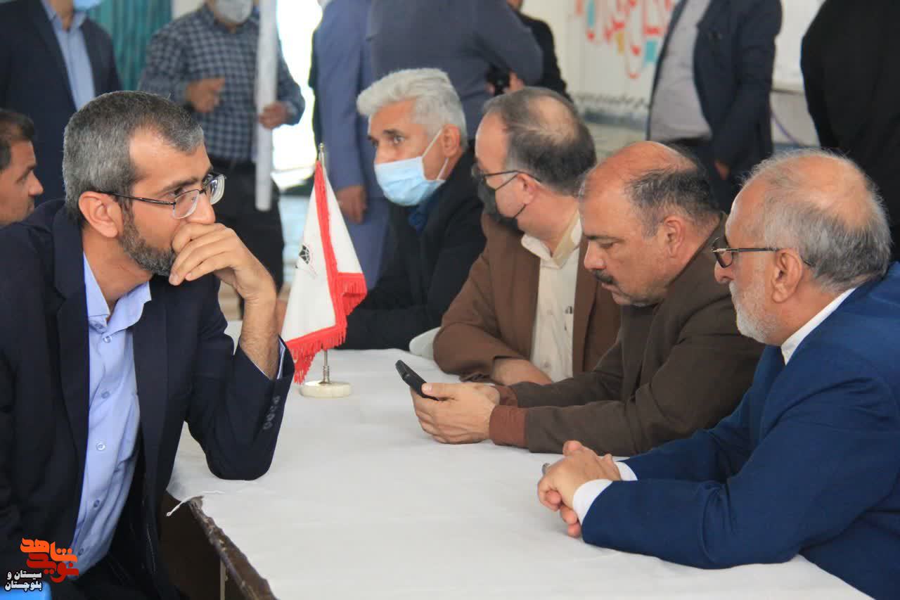برپایی میز خدمت به مناسبت ۲۲ اسفند سالروز تأسیس بنیاد شهید و روز بزرگداشت شهدا