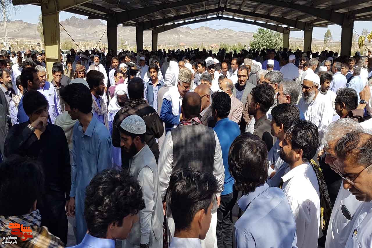 مراسم تشییع و خاکسپاری مادر شهیدان«دانش پایه» در زاهدان