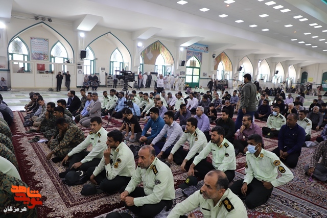 برگزاری مراسم سالگرد ارتحال امام خمینی (ره) در گلزار شهدای بندرعباس برگزاری مراسم سالگرد ارتحال امام خمینی (ره) در گلزار شهدای بندرعباس