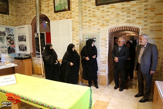 ۱۳۰۰ نفر از موزۀ شهدا تبریز در هفتۀ دفاع مقدس بازدید کردند