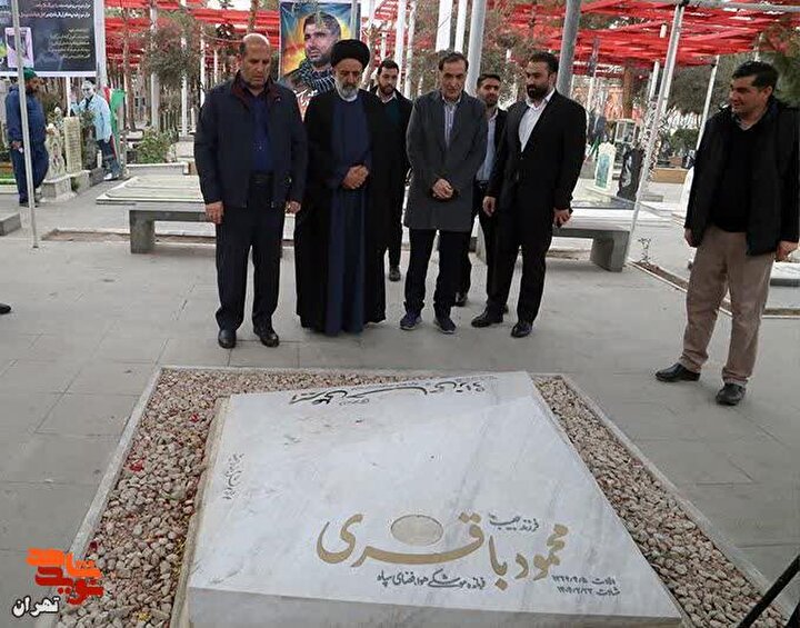 ادای احترام رئیس بنیاد شهید به شهدا در گلزار مطهر شهدای بهشت زهرا(س)