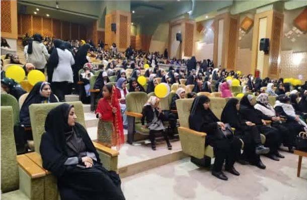 تجلیل از فرزندان شهدای دختر در چابهار با مشارکت نهادهای انقلابی و منطقه آزاد