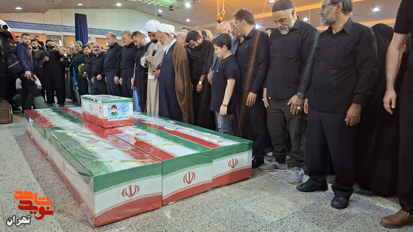 تشییع پیکر شهید هسته‌ای «سید مصطفی ساداتی» و ۶ عضو خانواده‌اش درگلزارشهدا