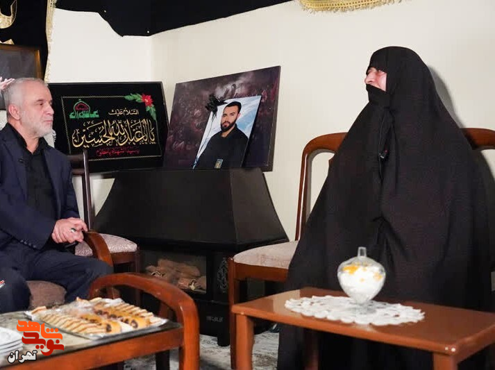 دیدار مدیرکل بنیاد شهید تهران با خانواده شهیدان « سیروس مرادی و محمد قبادی»
