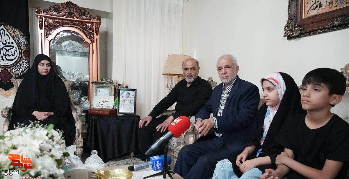 دیدار مدیرکل بنیاد شهید تهران با خانواده شهیدان علیرضا بوستان‌افروز، مرتضی طیب مسعود و جابر بیات