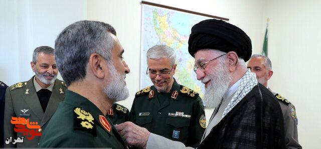 شهید سرلشکر پاسدار «امیرعلی حاجی زاده»، فرمانده نیروی هوافضای سپاه پاسدران انقلاب اسلامی بود که در بامداد جمعه ۲۳ خرداد در حمله ددمنشانه رژیم صهیونیستی به مقام شهادت رسید.