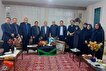 ادای احترام به شهید جهادگر در دیدار مدیرکل آموزش و پرورش با خانواده شهید شجاعی‌پور