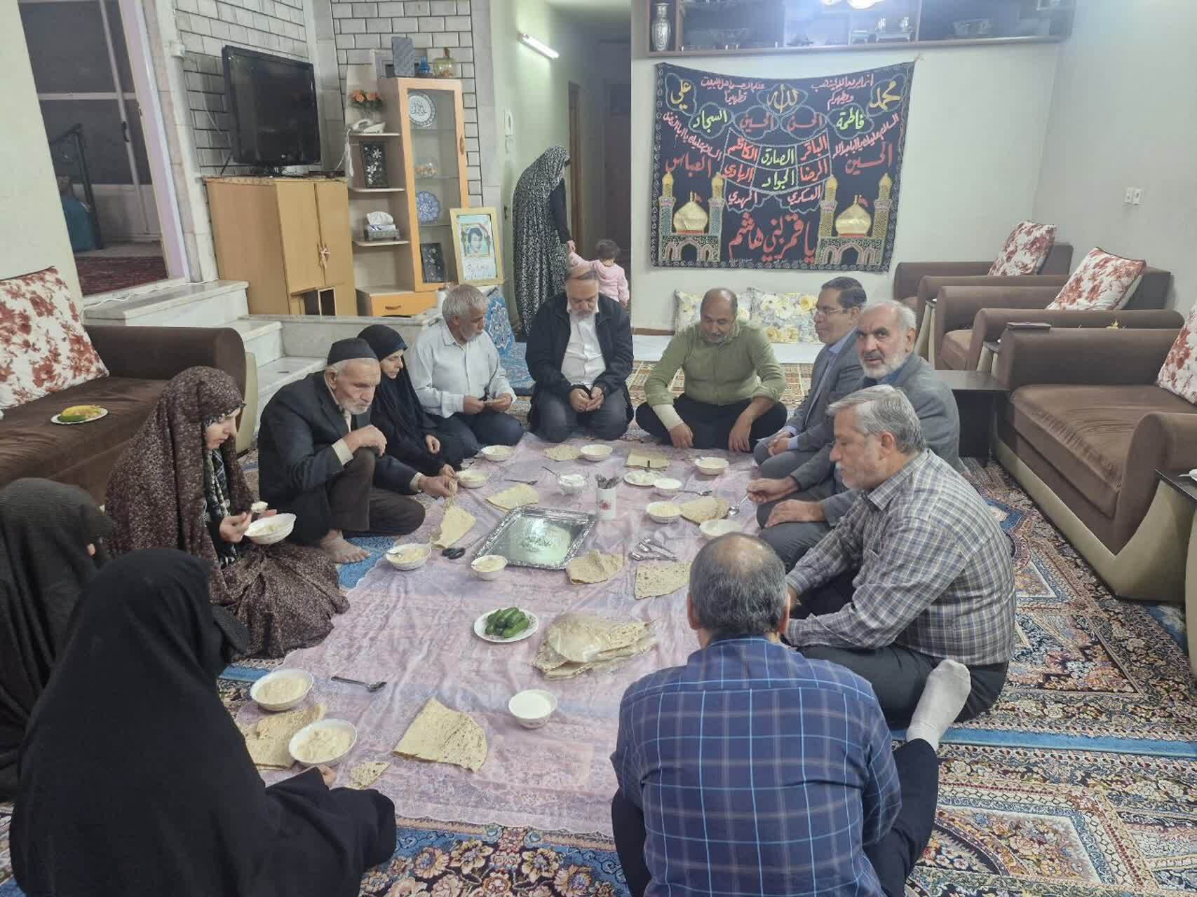 دیدارهایی متفاوت با خانواده های شهیدان غریب 