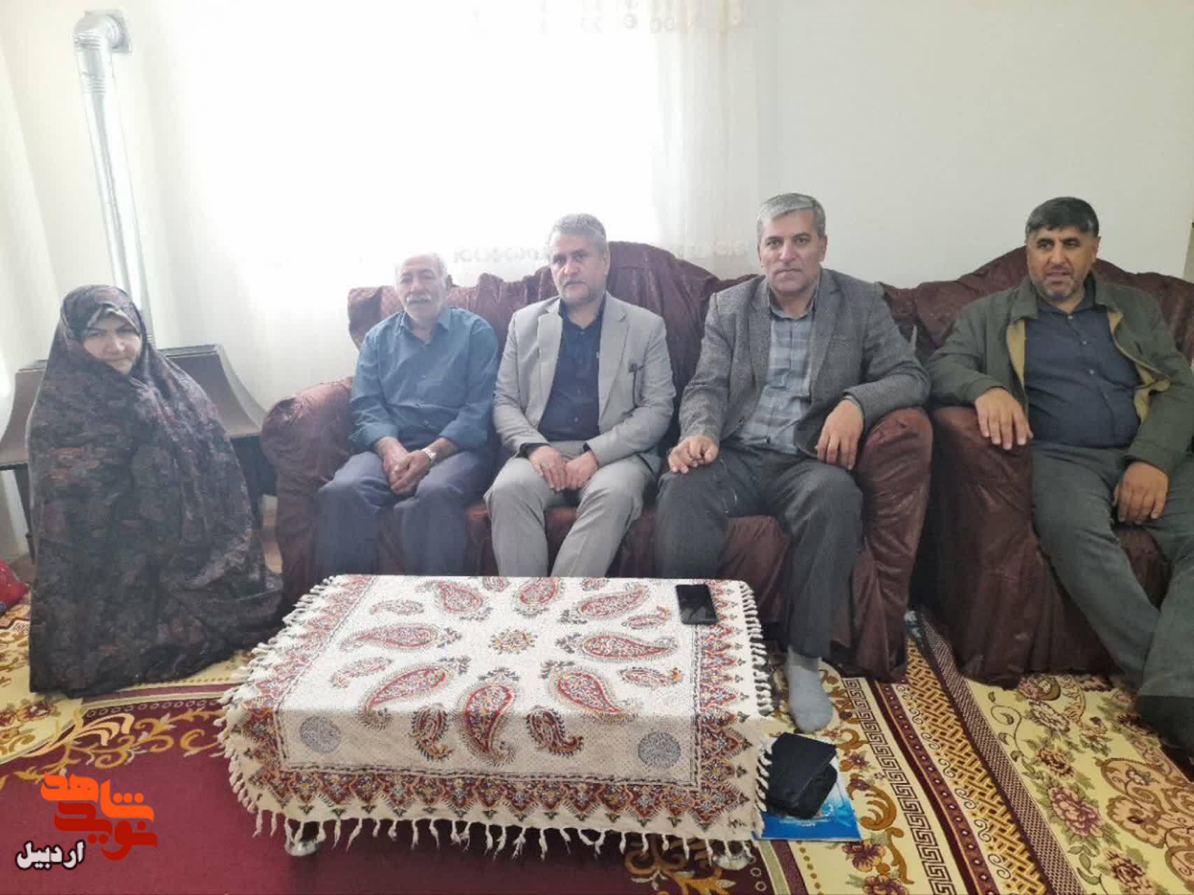 دیدار با جانبازان و خانوادههای معزز جانباز در خلخال دیدار با جانبازان و خانوادههای معزز جانباز در خلخال