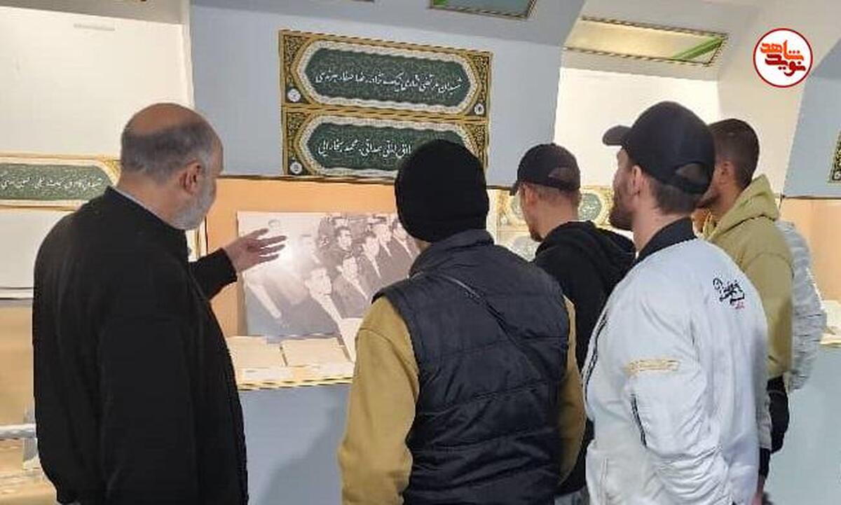 بازدید سربازان فاتب از موزه مرکزی شهدا