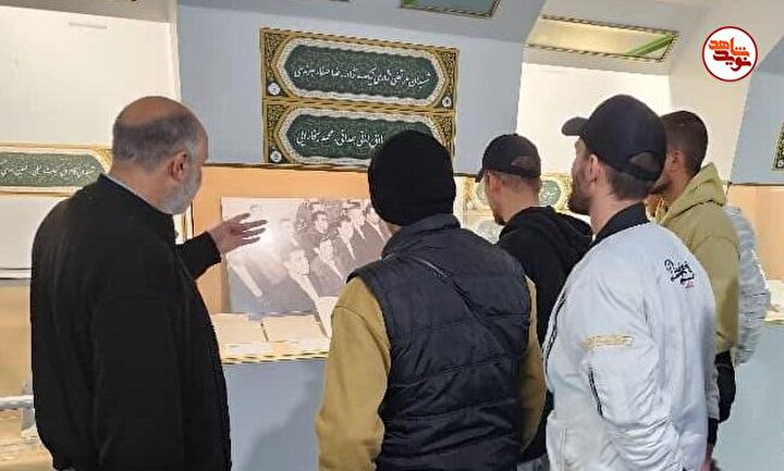 بازدید سربازان فاتب از موزه مرکزی شهدا