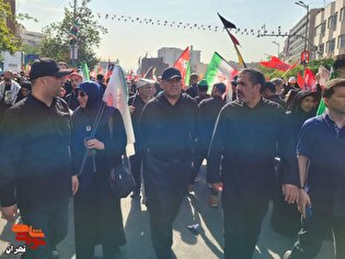حضور مدیرکل بنیاد شهید تهران بزرگ در آیین تشییع...