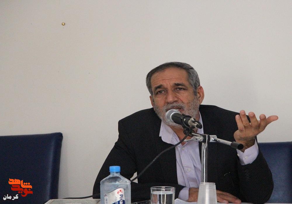 مدیرکل بنیاد شهید کرمان درگذشت مادر شهیدان «خیامی» را تسلیت گفت مدیرکل بنیاد شهید کرمان درگذشت مادر شهیدان «خیامی» را تسلیت گفت