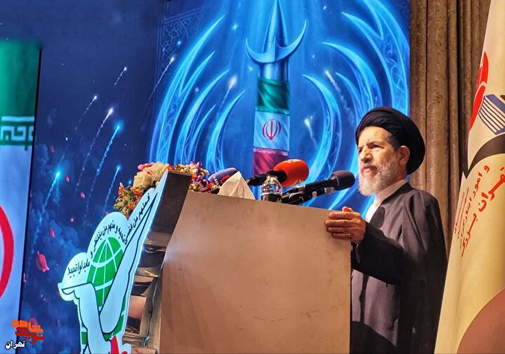 اقتدار امروز ایران، ثمره ایستادگی شهدا و خانواده‌های آنان است