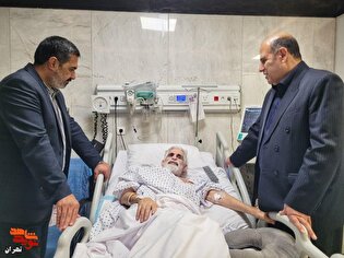 عیادت مدیرکل بنیاد شهید تهران بزرگ از جانباز ۷۰...