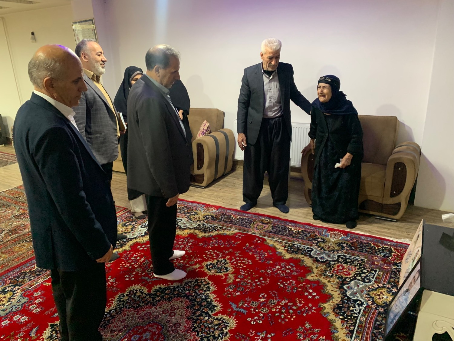 دیدار مدیرکل بنیاد شهید و امور ایثارگران کردستان با خانواده شهدای امنیت دیدار مدیرکل بنیاد شهید و امور ایثارگران کردستان با خانواده شهدای امنیت
