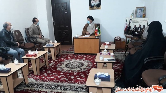 دیدار مسئولین بنیاد شهید شهرستان سمنان با آیت‌الله شاهچراغی نماینده ولی فقیه