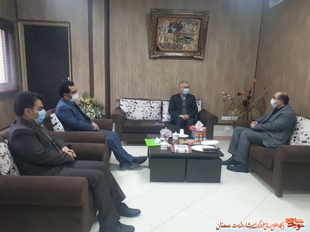 دیدار محمد یزدانی مدیرکل بنیاد شهید استان سمنان با میقانی فرماندار مهدیشهر
