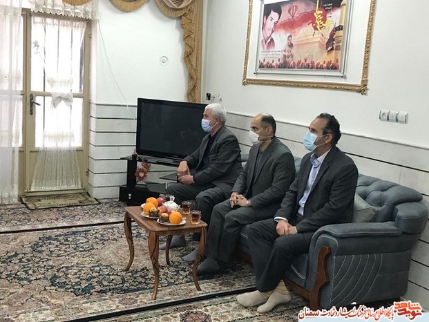 دیدار نماینده ولی فقیه در استان سمنان با والدین معزز شهید والامقام سیدحسن طاهری- سمنان هفدهم اسفند ۹۹