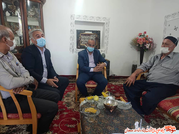 دیدار مدیرکل بنیاد شهید استان سمنان با پدر گرامی شهید والامقام ولی‌الله عمادی - بیست و یکم شهریور ۱۴۰۰ روستای افتر