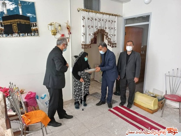 دیدار مدیرکل بنیاد شهید استان سمنان با مادر گرامی شهید والامقام رضا فراتی - چهاردهم مهرماه ۱۴۰۰ شهرستان دامغان