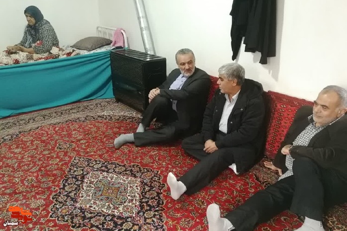 دیدار مسئولان و جانبازان گرانقدر قطع عضو دامغانی با خانواده معزز شهید والامقام محمد پایون- چهاردهم آذر ۱۴۰۱ شهرستان دامغان