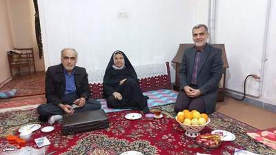 دیدار رئیس بنیاد شهید شهرستان دامغان و دکتر مقدسی با مادر معزز شهید علیاصغر سلطانی- بیستم دیماه ۱۴۰۱ روستای حسنآباد شهرستان دامغان