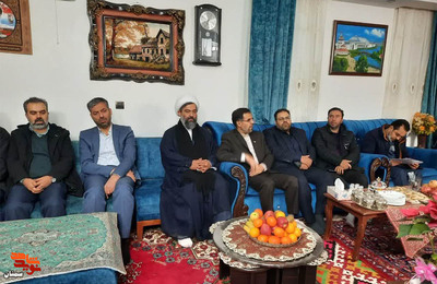 دیدار مسئولان استانی با مادر معزز شهید محمد کلاهی- بیستم دی‌ماه ۱۴۰۱ شهر درجزین از توابع شهرستان مهدی‌شهر