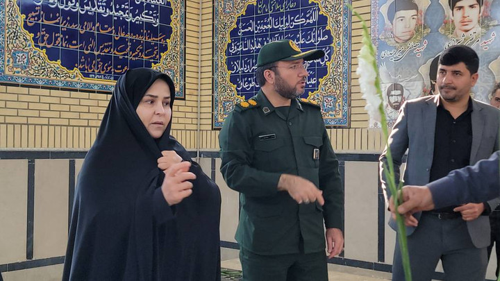 گزارش تصویری| ادای احترام تبیریی مدیرکل بنياد شهید شهرستان‌های استان تهران...