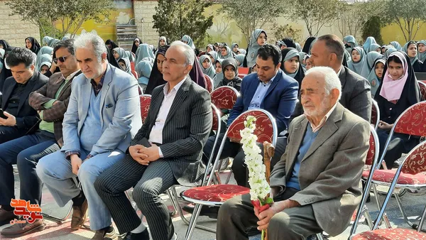 مراسم زنگ شهید به مناسبت روز بزرگداشت شهدا- بیست و دوم اسفندماه ۱۴۰۳ مدرسه دخترانه شاهد فاطمه&zwnj;زهرا(س) شهرستان سمنان
